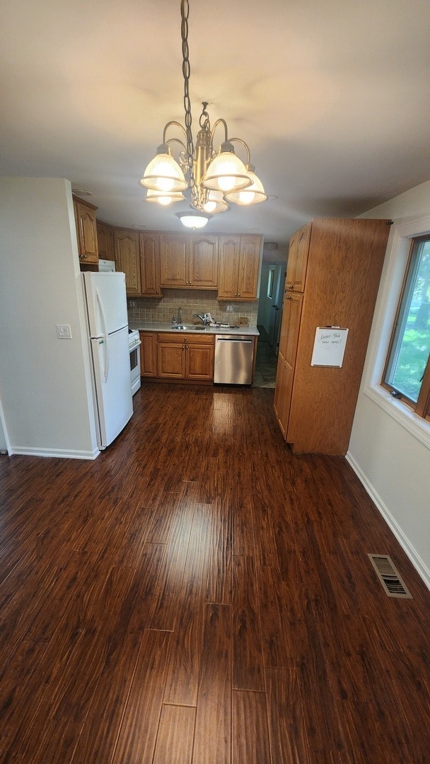 Building Photo - 808 S Cedarcrest Dr