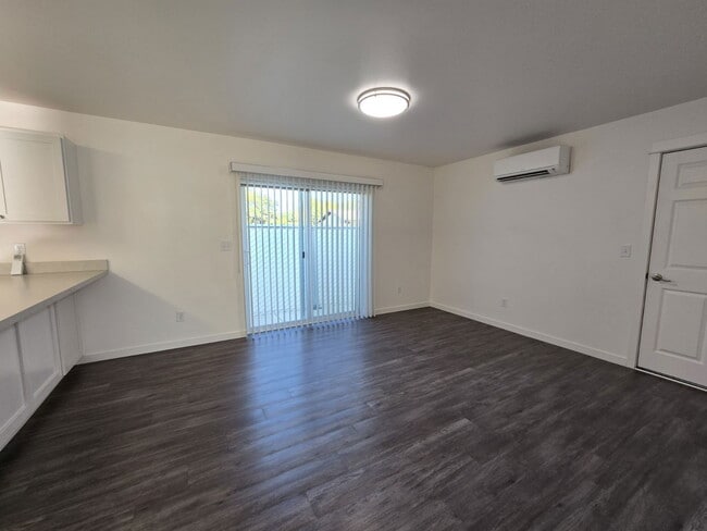 Building Photo - 3572 Carnes Rd