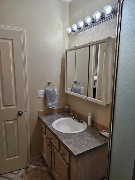 Building Photo - 3030 Lore Rd