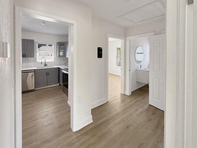 Building Photo - Recently Updated 3/2 with Pool and 2 Car Garage