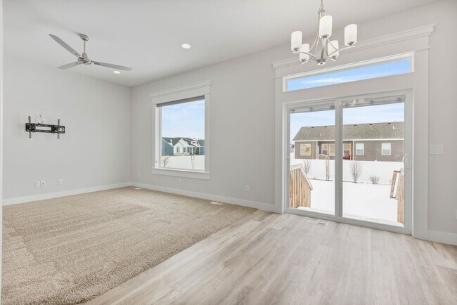 Building Photo - 3 Bed 2 Full Bath home