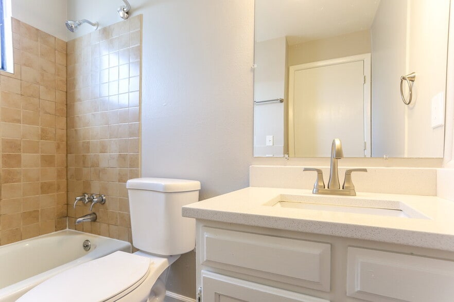 Building Photo - 4842 S Pagosa Way