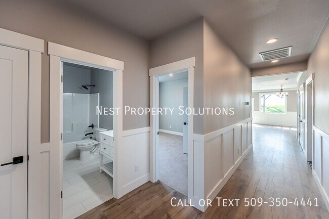 Building Photo - 1331 NE Nanto-A