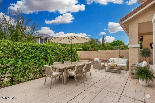 Building Photo - 3540 E Mesquite St