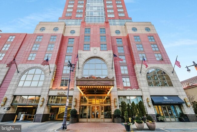 Building Photo - 400 S Broad St