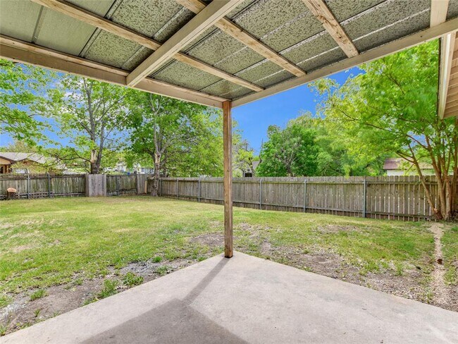 Building Photo - 9701 Hansford Dr