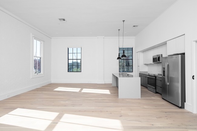 Floorplan - Auction House Apartments