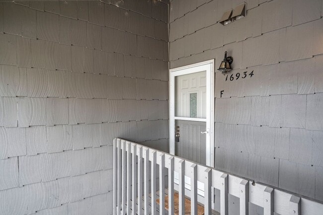 Building Photo - 16934 E Whitaker Dr