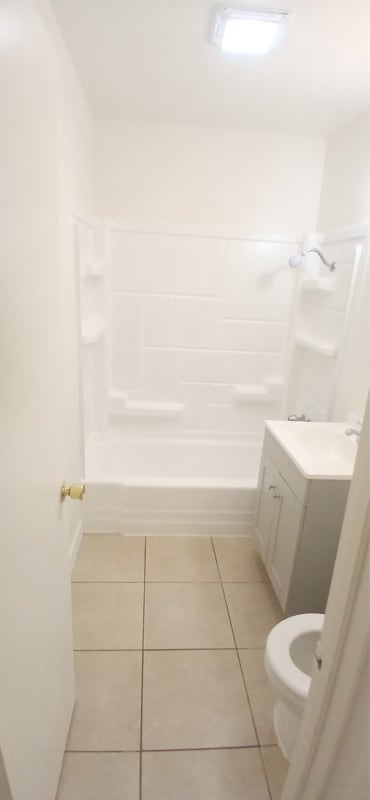 Building Photo - 2022 Castleberry Ln