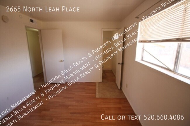 Building Photo - 2665 N Leah Pl