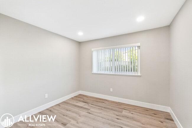 Building Photo - 20542 Kelvingrove Ln