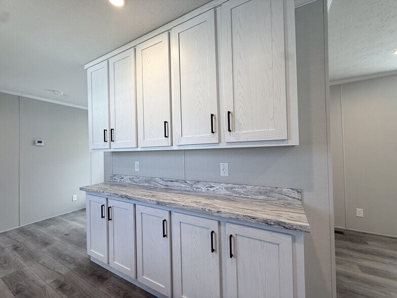 Building Photo - 52780 S Zacharias Ct