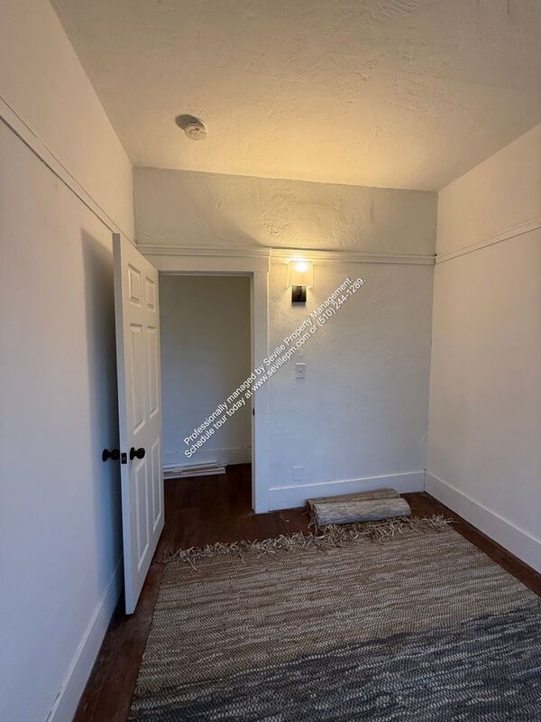 Building Photo - 1806 Filbert St