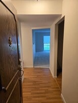 Building Photo - 2076 Chateau Ct