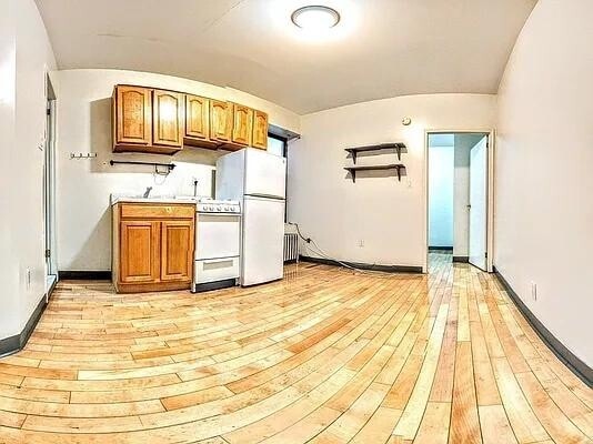 Primary Photo - 328 E 14th St