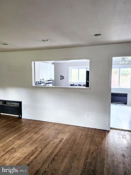 Building Photo - 172 Raystown Rd