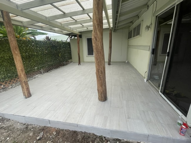 Building Photo - 655A Hinano St