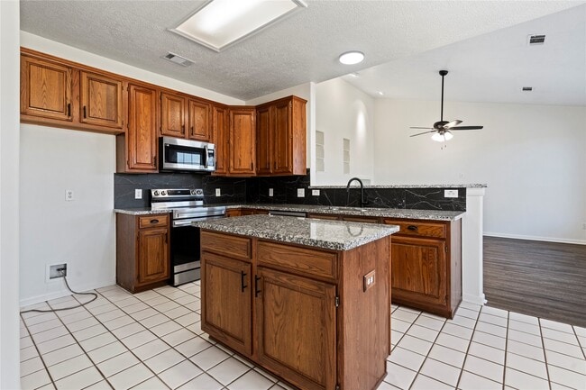 Building Photo - 1602 Winston Homestead Dr