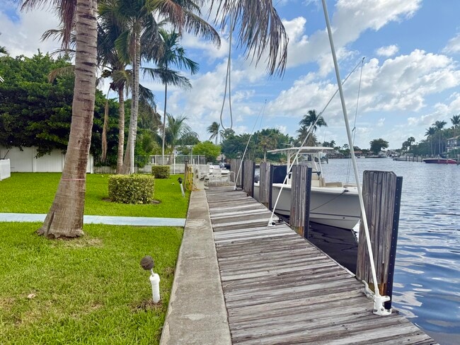 Building Photo - 199 E McNab Rd