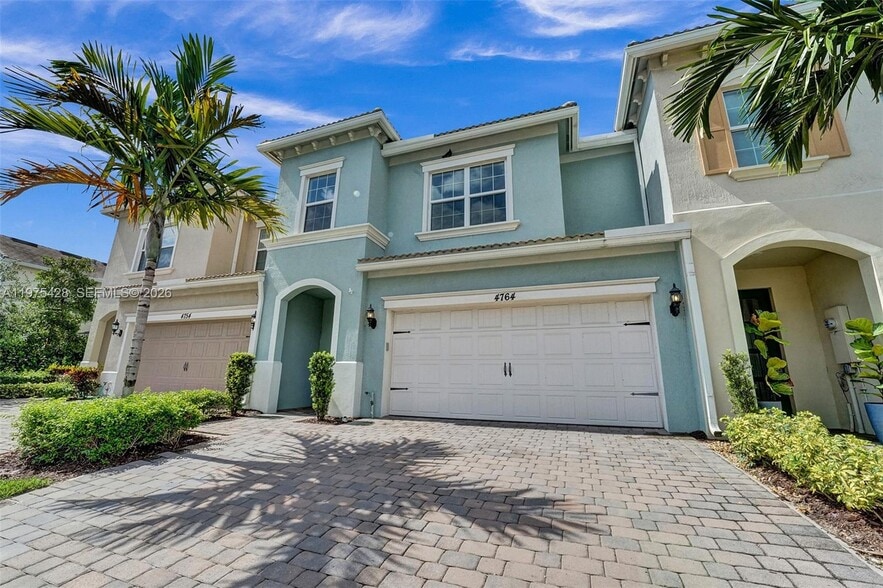 Building Photo - 4764 Eucalyptus Dr