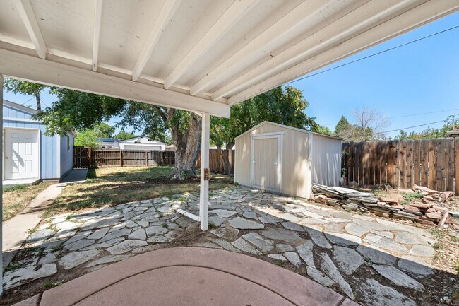Building Photo - 3021 Olive St