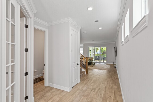 Building Photo - 4022 Large Leaf Ln