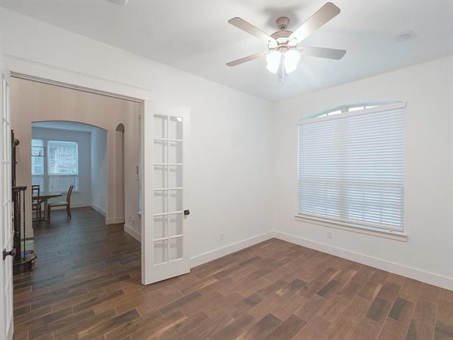 Building Photo - 4104 Willow Grove Ave