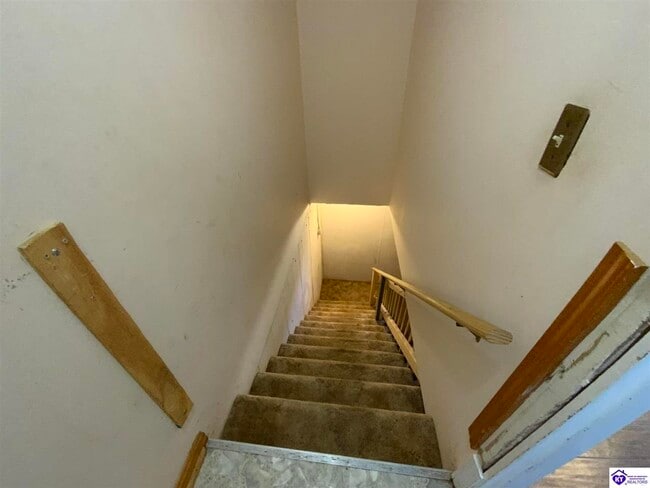 Building Photo - 408 W Crocus Dr