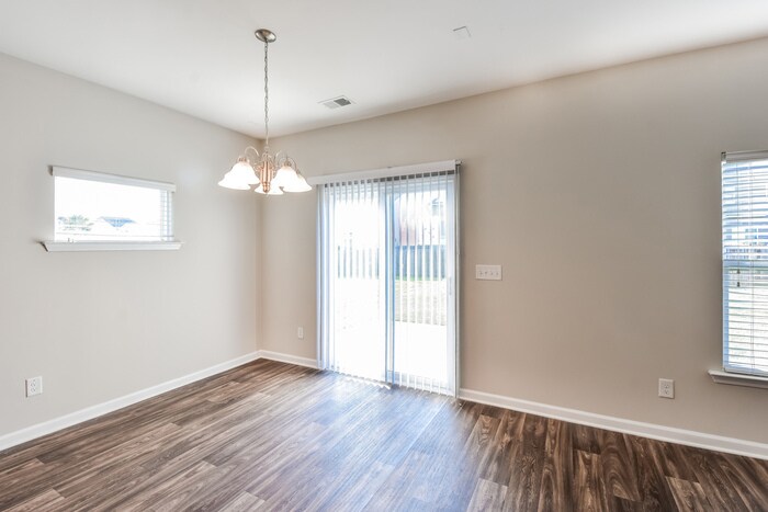 Building Photo - 316 Beacon Field Rd