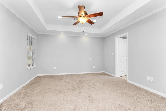 Building Photo - 20984 White Oak Ln