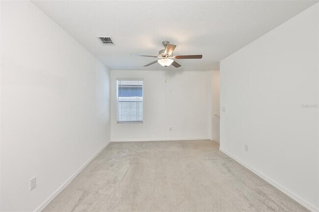 Building Photo - 9913 Jackfruit Ct