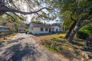 Building Photo - 3106 Honolulu Ave