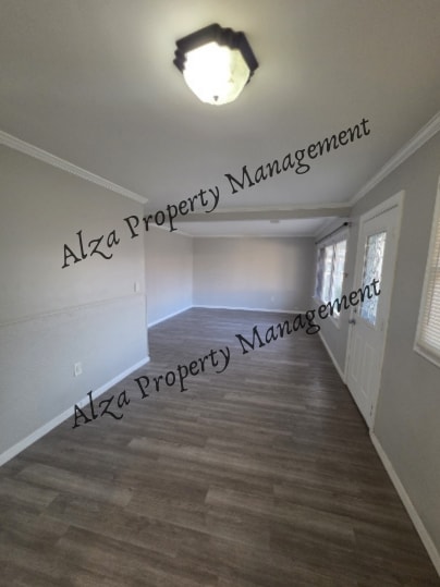 Building Photo - 2210 Capri Ave