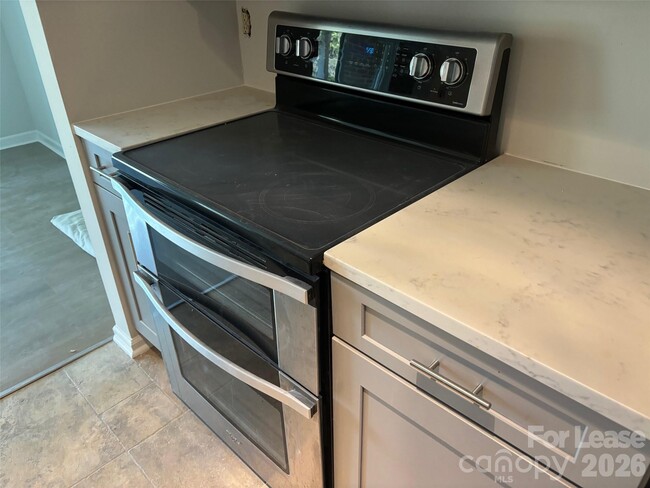 Building Photo - 11029 Harrowfield Rd