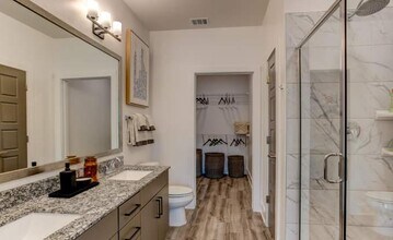 Building Photo - 2 bedroom in Richmond TX 77407