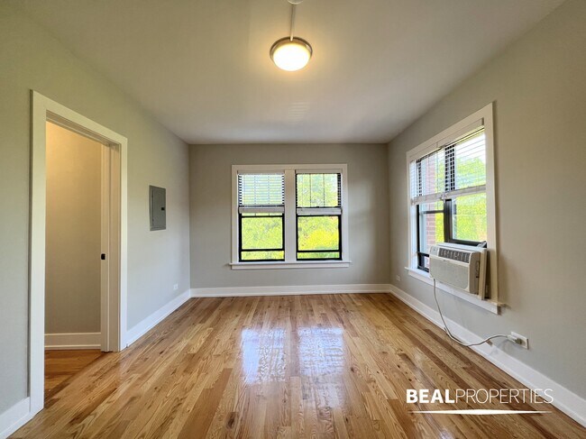 Primary Photo - 2914 N Mildred Ave