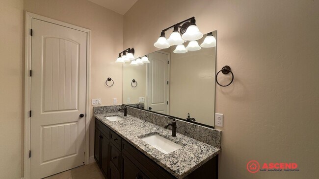 Building Photo - Amazing Home Off Calloway and Snow Rd!