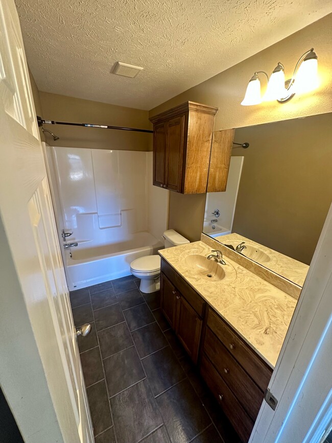 Building Photo - 4402 Sanderson Ln