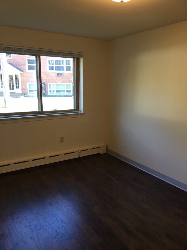 Building Photo - 3110 Xylon Ave S