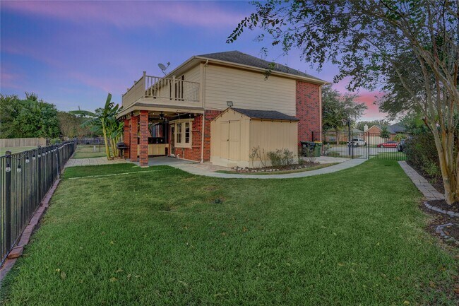 Building Photo - 2707 Sterling Fields Dr