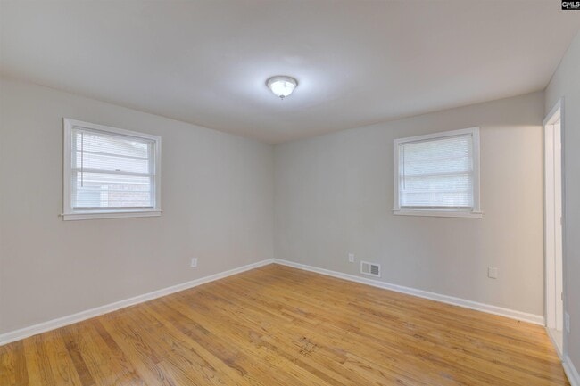 Building Photo - 2019 Haverford Cir