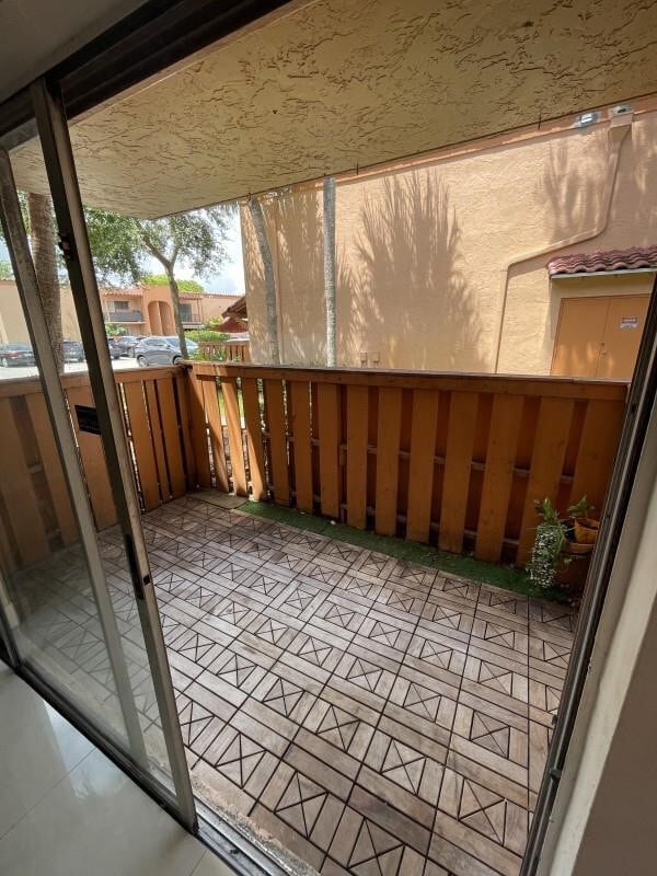 Building Photo - 7110 Fairway Dr