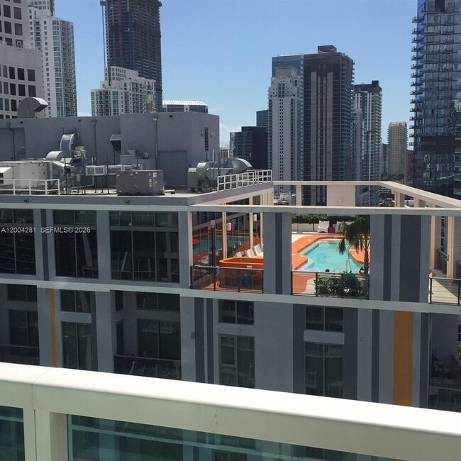 Building Photo - 41 SE 5th St