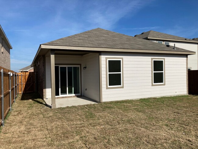 Building Photo - 3 bedroom house in Forney
