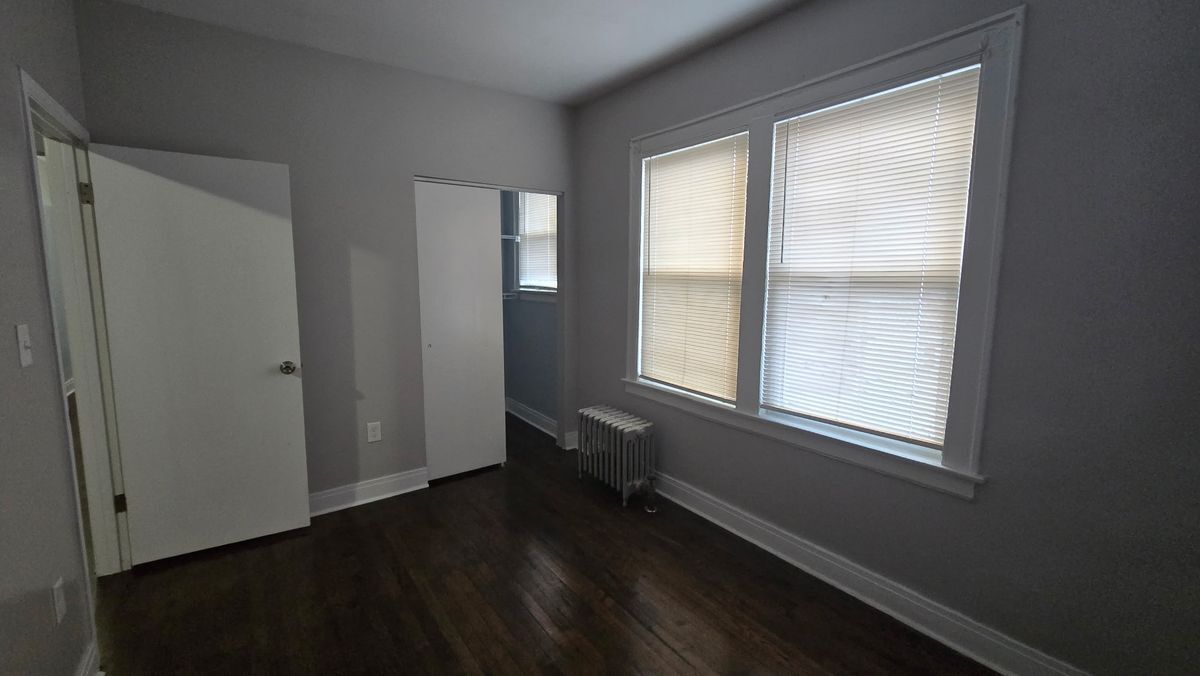 Building Photo - 2731- 2733 North Austin Avenue, #7