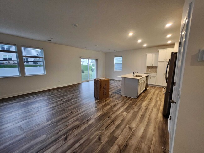 Building Photo - Rare 4 bed brand new construction never be...