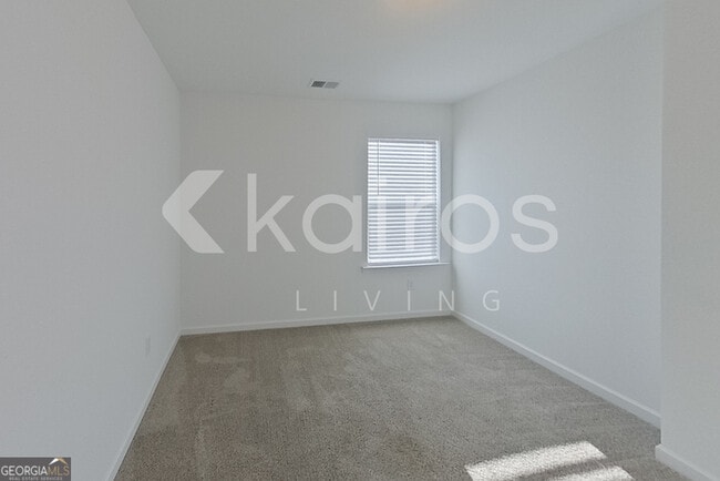 Building Photo - 103 Silver Maple Ln