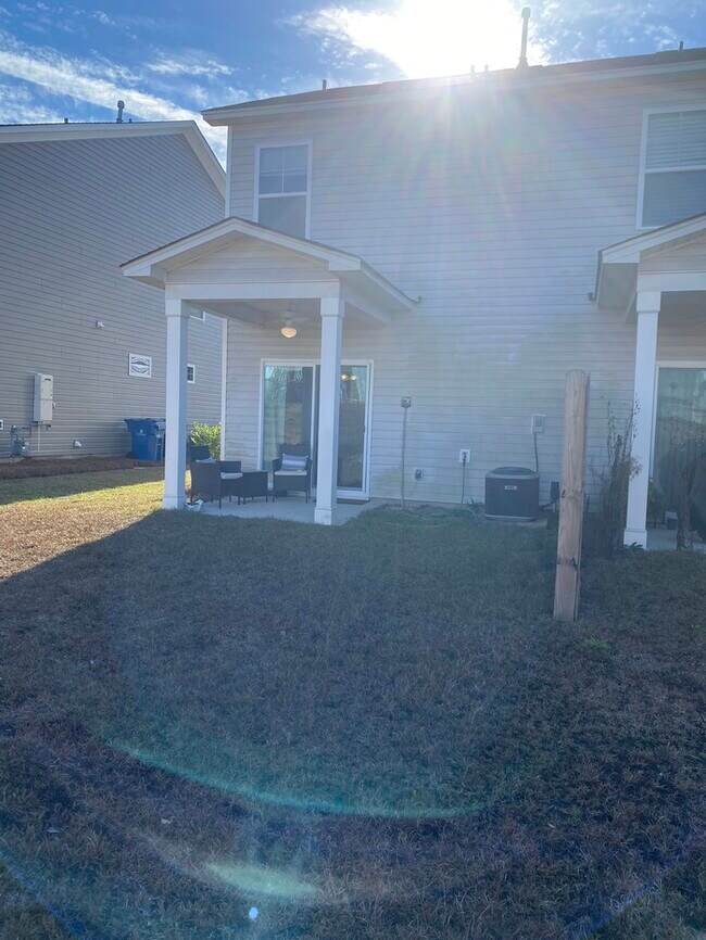 Building Photo - 158 Silver Run Pl