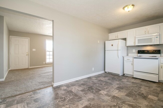 Building Photo - 245 Waterford Dr