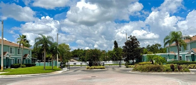 Building Photo - 2037 Fluorshire Dr